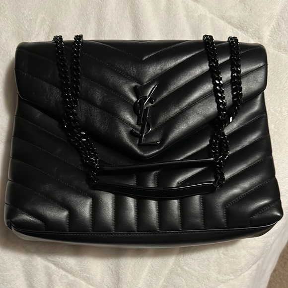 Yves Saint Laurent Black Quilted Shoulder Bag - Picture 1 of 8